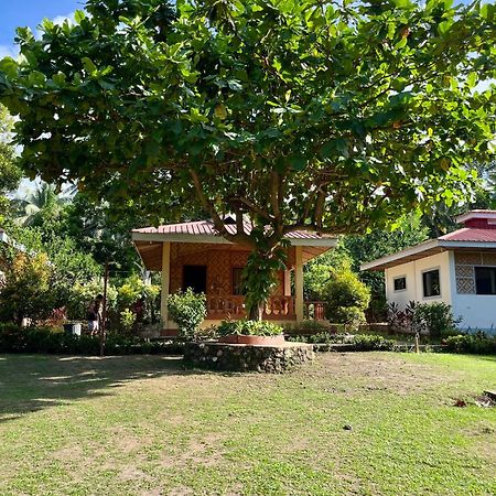 Paco'S Garden Home Stay Mambajao Exterior foto
