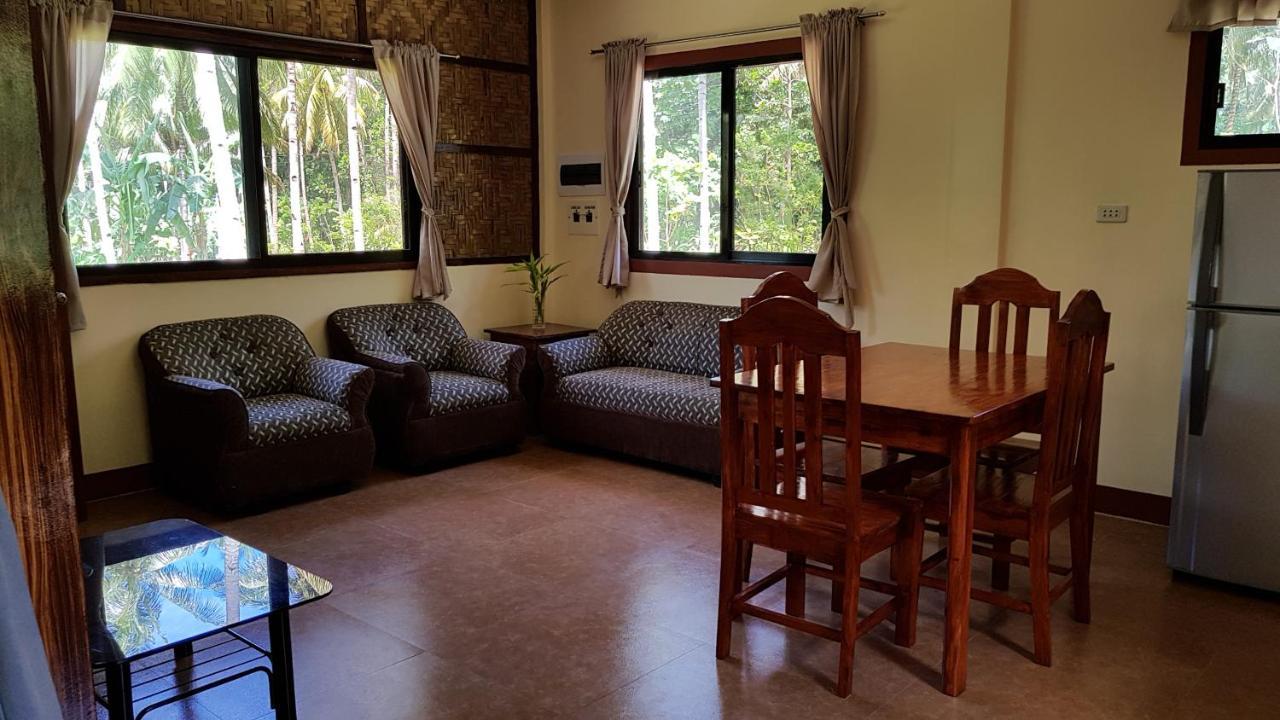Paco'S Garden Home Stay Mambajao Exterior foto