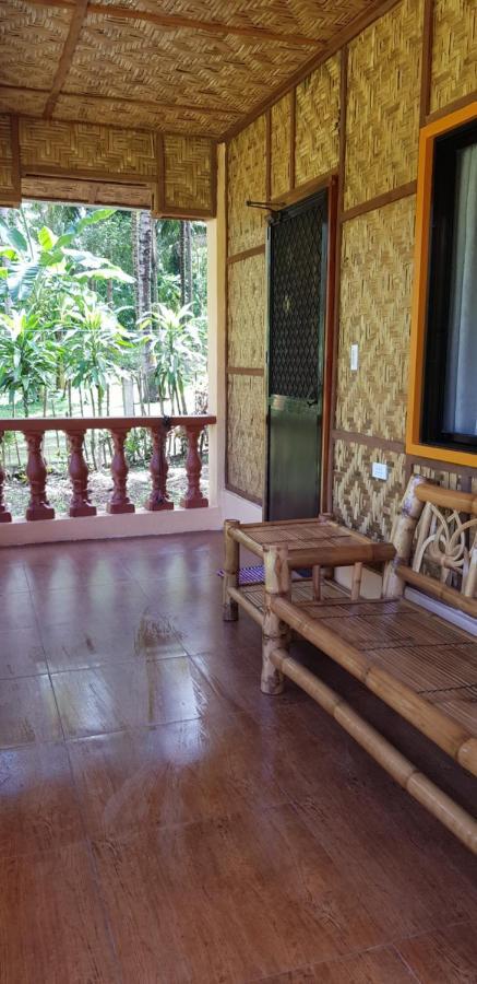 Paco'S Garden Home Stay Mambajao Exterior foto