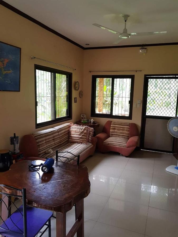 Paco'S Garden Home Stay Mambajao Exterior foto