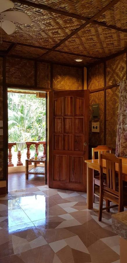 Paco'S Garden Home Stay Mambajao Exterior foto
